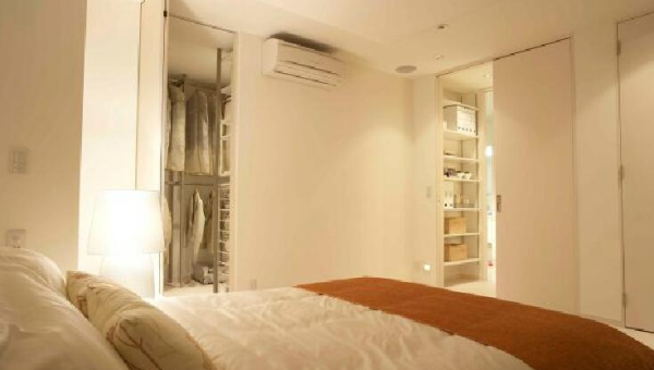 卧室床边的摆放方向对风水的影响