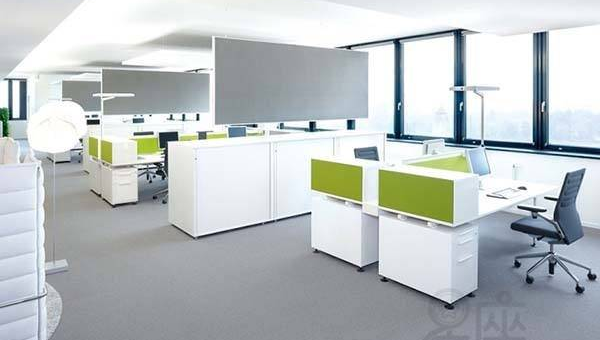 办公室座位右侧有过道风水如何