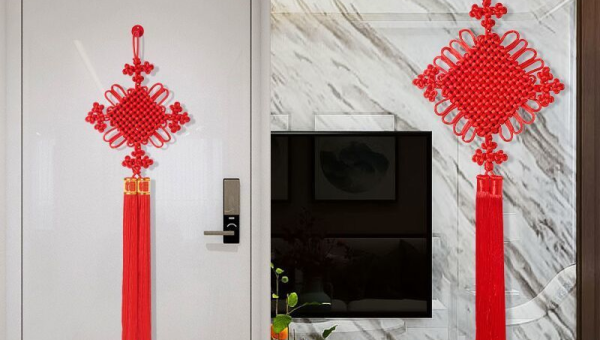 入户门左侧能挂中国结吗风水好吗